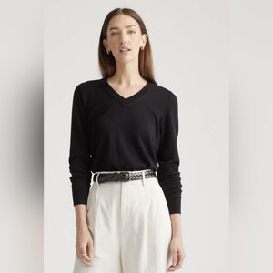 Quince Classic Black V-Neck Sweater